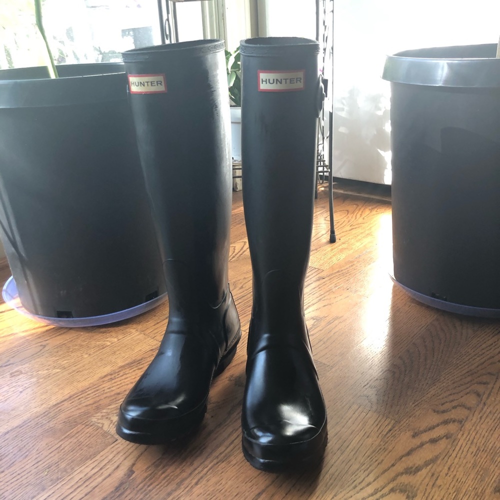 Hunter Matte Black Boots